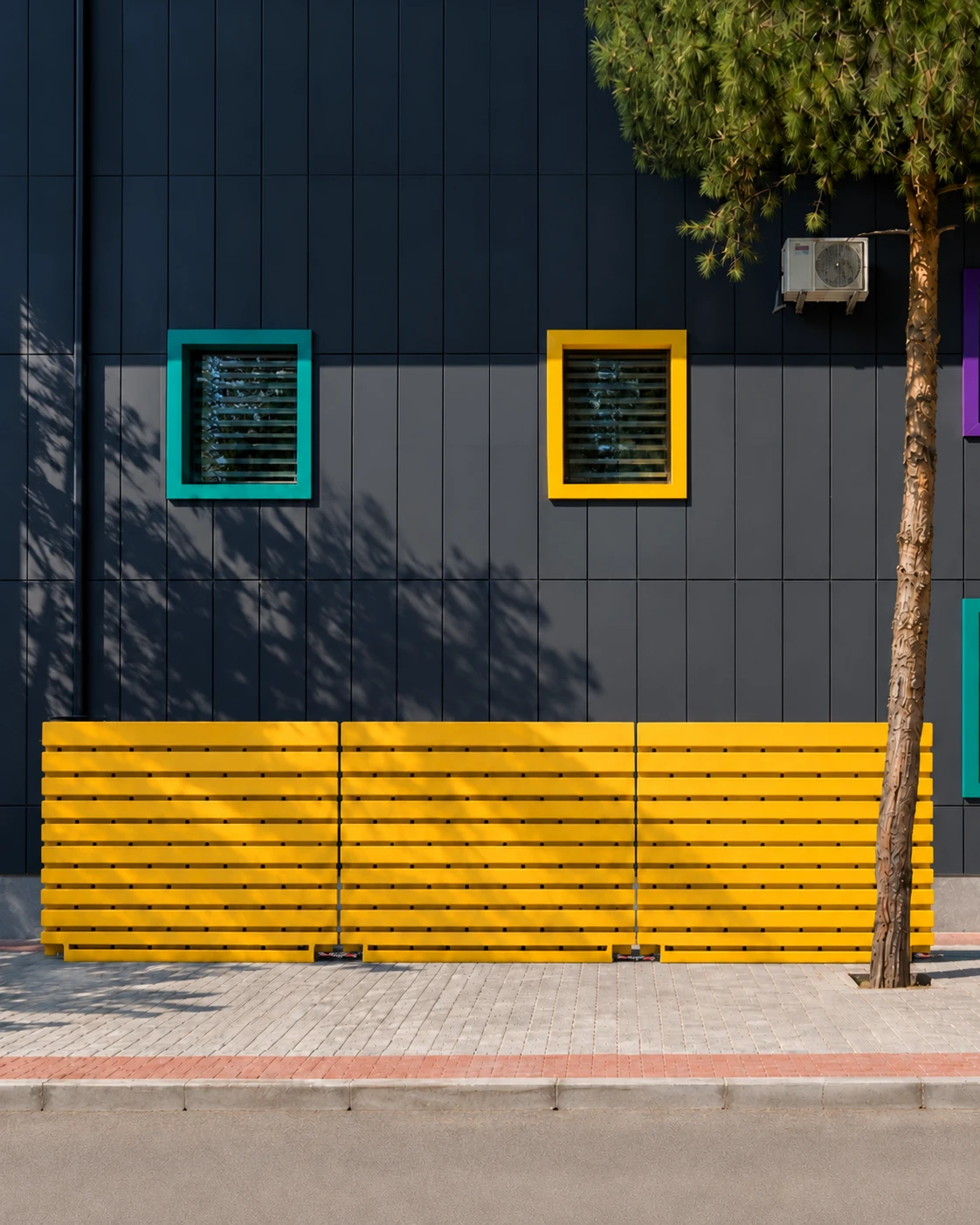 Rainwater Wall integrado en un edificio de uso público